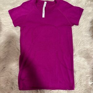 Lululemon swiftly tech shirt
